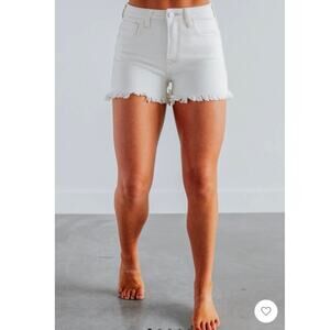 Women’s White Frayed Hem Denim Shorts